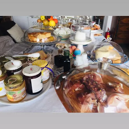 Casa Tipica Siciliana: Panoramic Terrace Bed & Breakfast