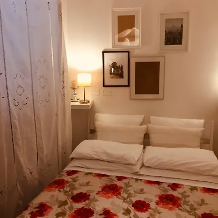 Casa Tipica Siciliana: Panoramic Terrace Bed & Breakfast Caltagirone