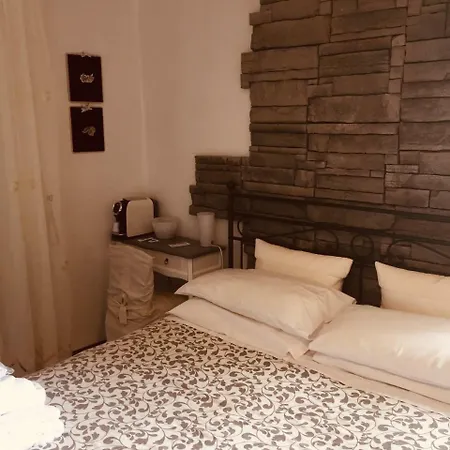 Casa Tipica Siciliana: Panoramic Terrace Bed & Breakfast Caltagirone