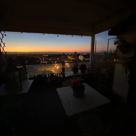 Casa Tipica Siciliana Patronale Tremetrisoprailcielo Con Vista, Colazione Interna In Terrazzo Panoramico