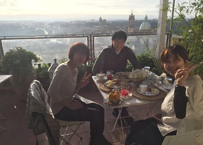 Casa Tipica Siciliana Patronale Tremetrisoprailcielo Con Vista, Colazione Interna In Terrazzo Panoramico 4*