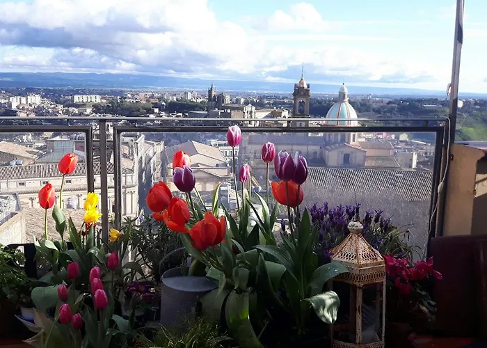Casa Tipica Siciliana Patronale Tremetrisoprailcielo Con Vista, Colazione Interna In Terrazzo Panoramico Bed & Breakfast 4*